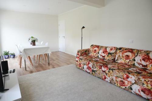 Nia Azorean Apartments