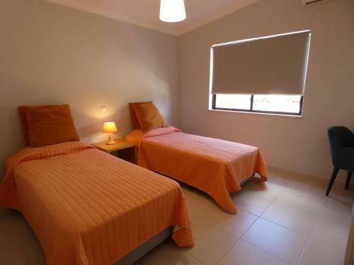 Guia 3 Bed Villa, Albufeira Wifi