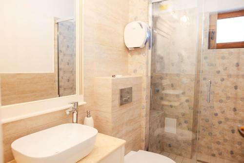 Hostal Hotel Miruna