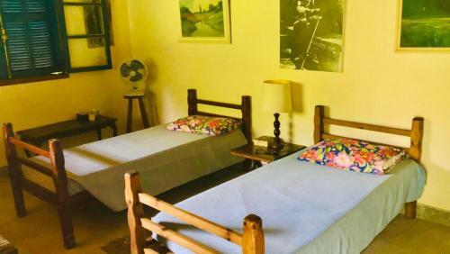 Jumpinbed - Ch�cara Com Riacho De �guas Cristalinas Em Penedo