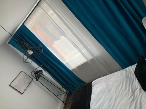 W7 Central Apartment
