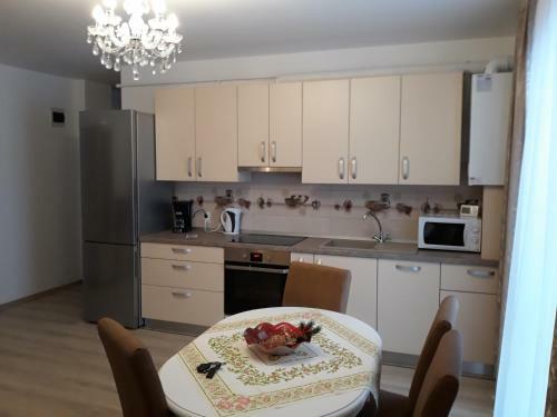 Apartamento Mary Residence Genial