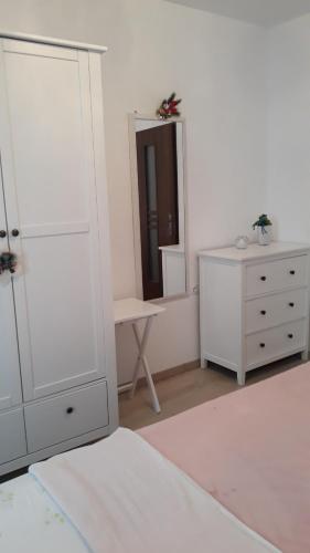 Apartamento Mary Residence Genial
