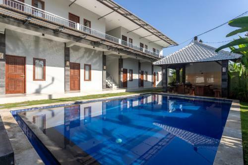 Hostal Cempaka Mas Guest House Canggu