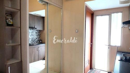 Apartamento Green Lake View Ciputat By Emeraldi