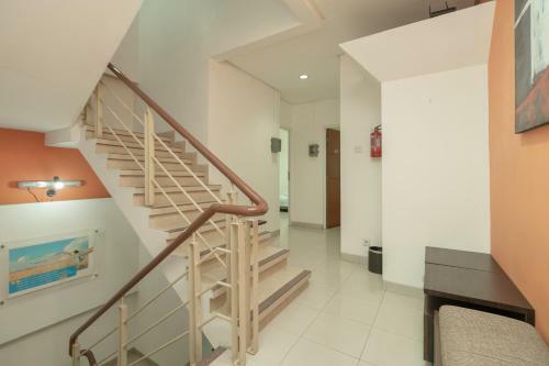 Hotel Reddoorz @ Tirta Mansion Karawaci