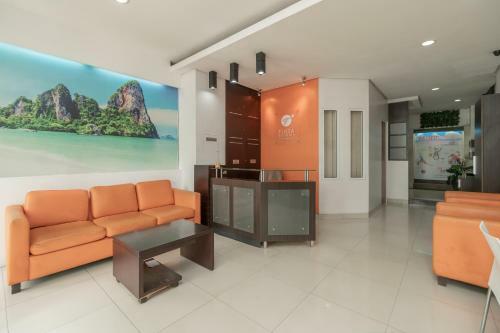 Hotel Reddoorz @ Tirta Mansion Karawaci