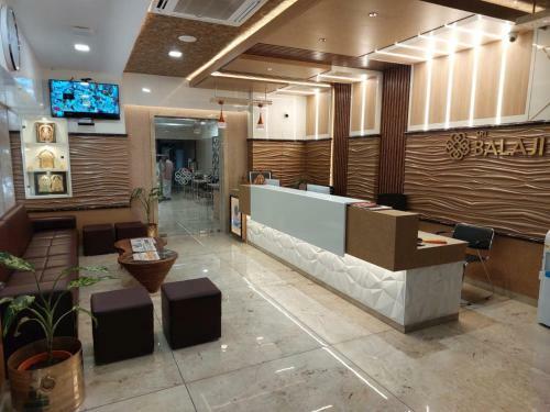Sri Balaji Grand Hotel