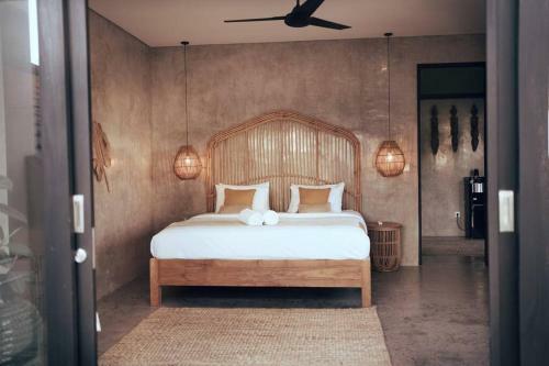 Villa Abu - Modern 5 Bedrooms Only 300m To Beach