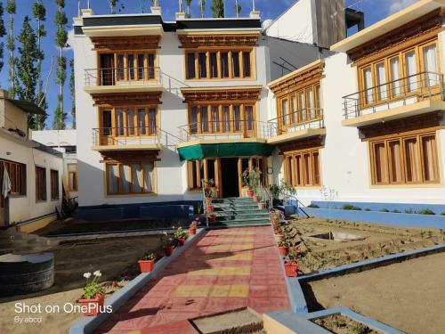 Hostal Jiwa Lha House