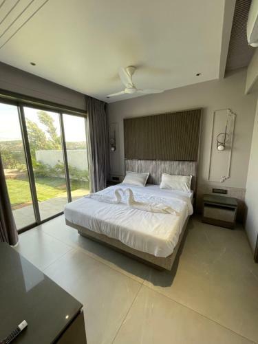 Jumbo Heavens 5 Bedroom Scenic Luxury Pool Villa