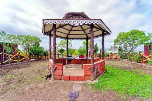 Hotel Capital O 91321 Rajgad Resort