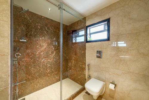Villa Saffronstays Windermere, Lonavala