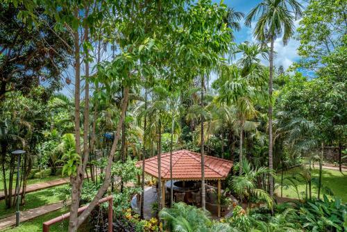 Villa Saffronstays Windermere, Lonavala