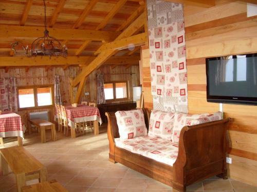 Holiday Home Les Chalets Des Ayes Le Thillot Viii