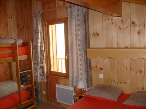 Holiday Home Les Chalets Des Ayes Le Thillot Viii