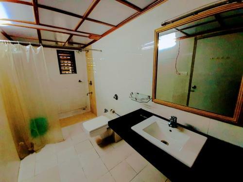 Villa 3bhk Private Pool Bungalow In Lonavala