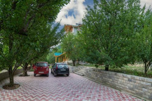 Hotel Himalayan Orchard Winds Manali