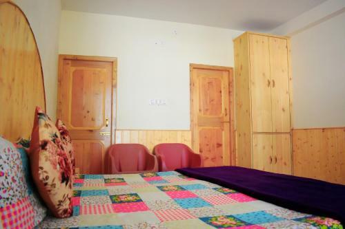 Snowball Home Stay