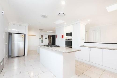 Huge Lake Front Property Near Blueys Beach
