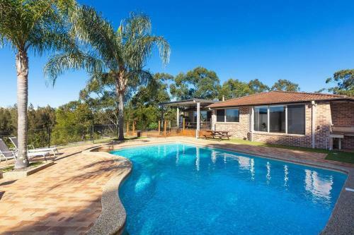 Huge Lake Front Property Near Blueys Beach