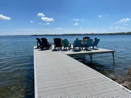 Innisfil Chalet