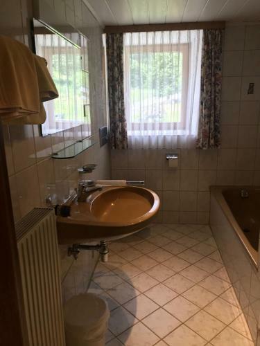 Posada Gasthof Zum Gamsj�ger