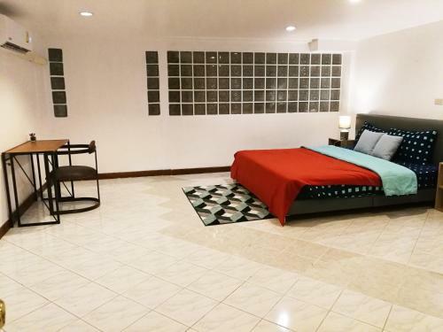 Patong Seaviews Apartment