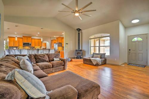 Pueblo West Home - Full Deck And Near Reservoir