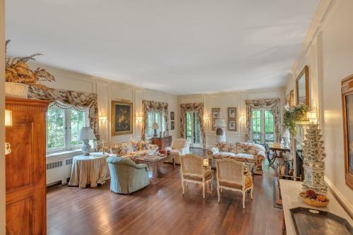 Greenwich Classic Stone Castle Home
