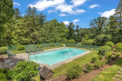 Greenwich Classic Stone Castle Home