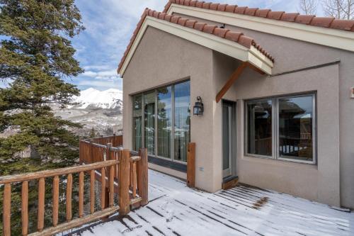 Crystal 10 - Sunny Ridge