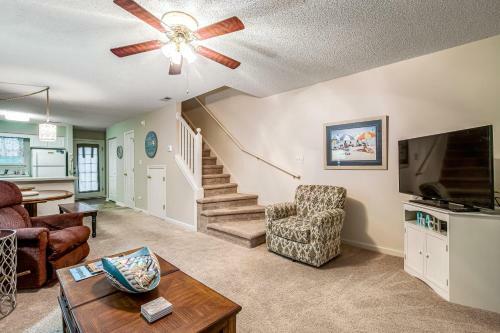 Bethany Meadows --- 38174 Beachwood Ct #17