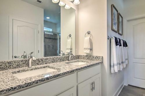 Modern Vacation Home - 4 Mi To Bethany Beach!
