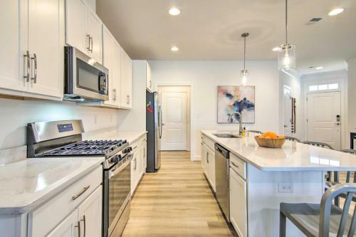 Modern Vacation Home - 4 Mi To Bethany Beach!