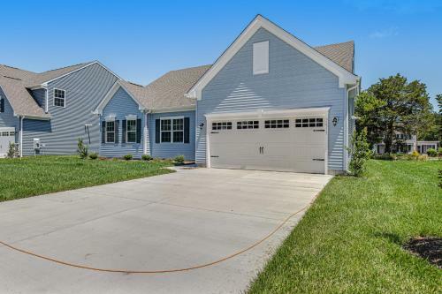 Parkside At Bethany --- Peregrine Way