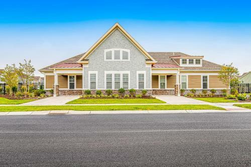 Bishops Landing --- 31449 Valley Green