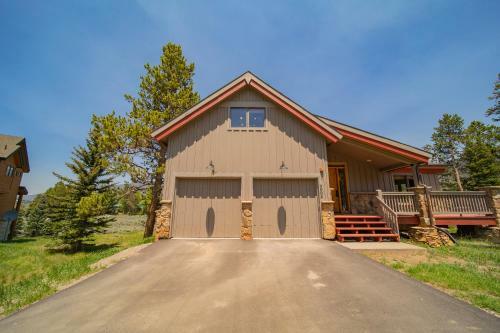 Goldenrod Home 6