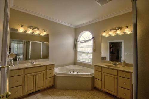 37556 Leisure Dr