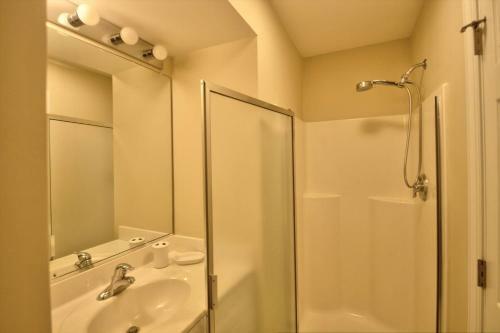 37556 Leisure Dr