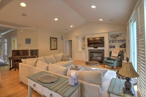 37556 Leisure Dr