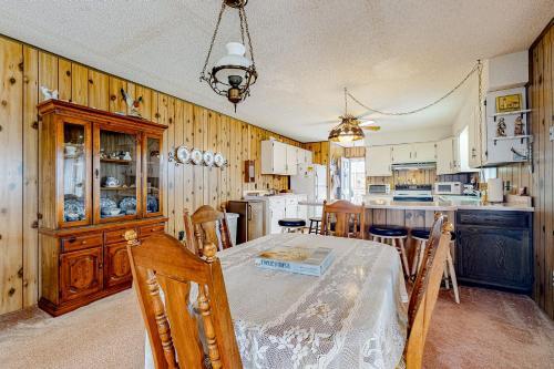 Keen-wik --- 38295 River Birch Dr