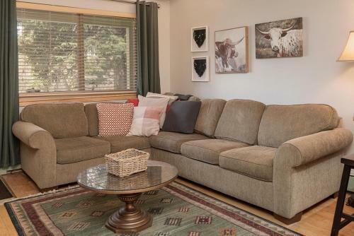 247 Hi Country Dr #11-4
