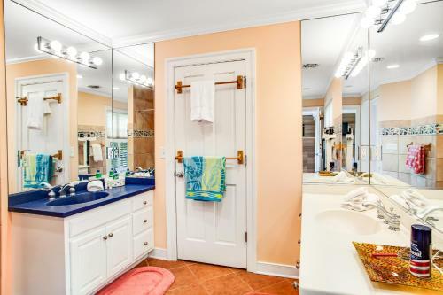 Rehoboth Beach --- 6 Holly Road