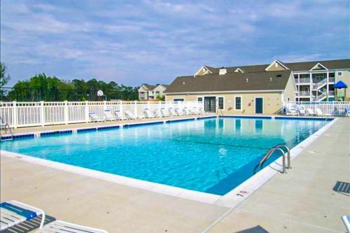 Grande At Canal Pointe 19731 Chelmer Dr