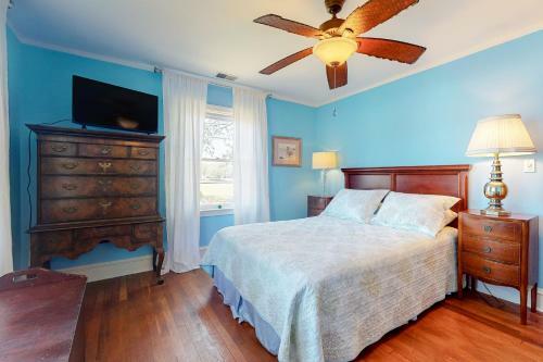 Ocean View --- 30839 Cedar Neck Rd