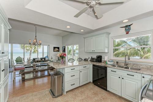 Dolphin Tales - 836 S Bay