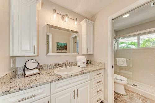 Dolphin Tales - 836 S Bay