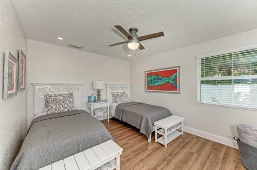 Lazy Lagoon - 220 Chilson