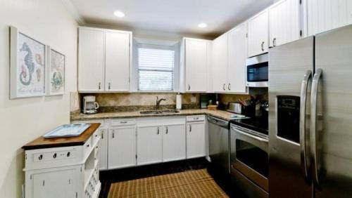 Whispering Pines - 213 Spruce